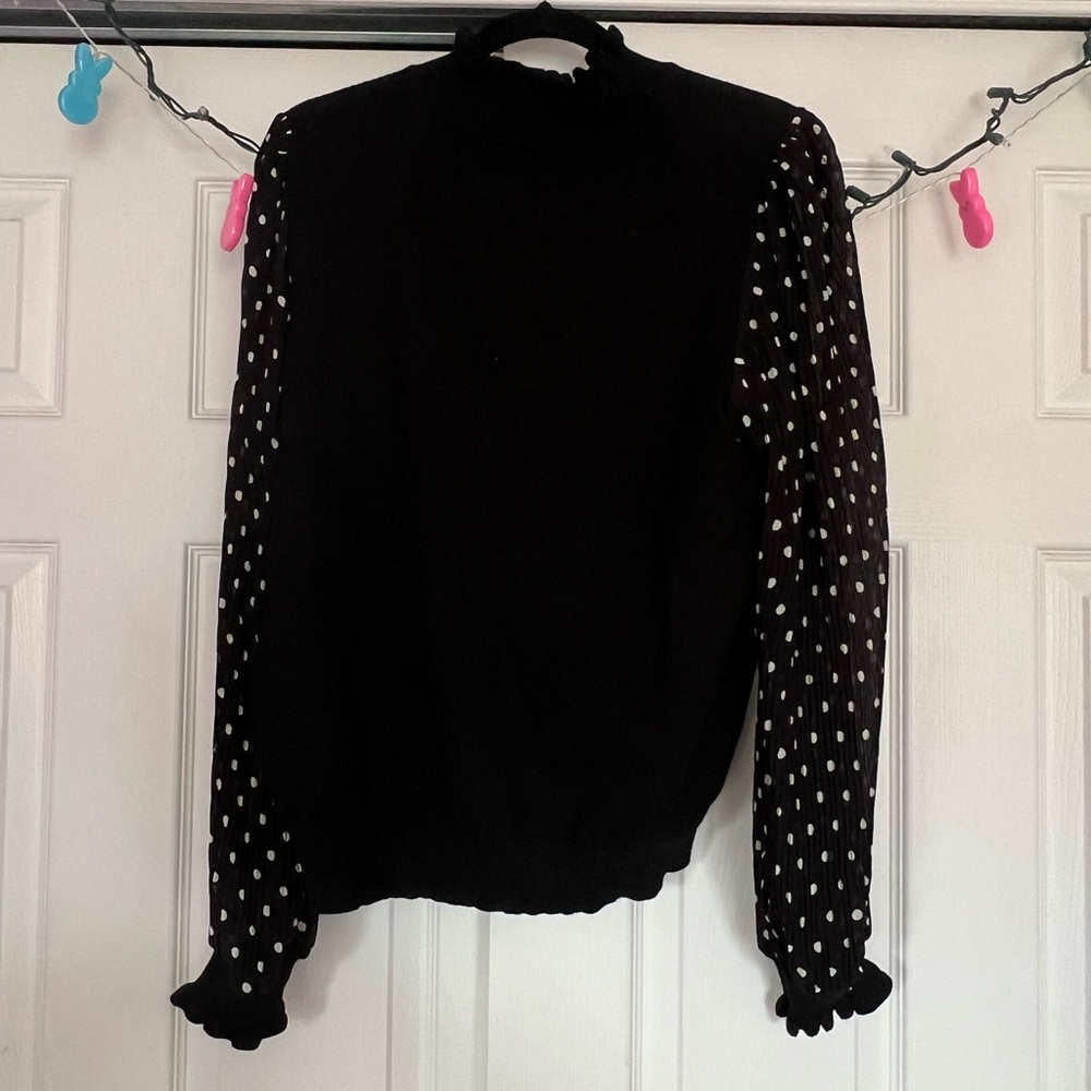Polka Dot sleeved top